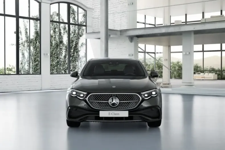 Mercedes-Benz E 450 (Clasa E) din 2024 cu 5.973 km - oferta MER195098 - foto 1