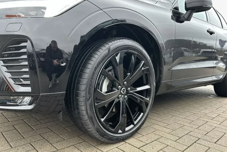 Volvo XC60 din 2025 cu 16.400 km - oferta VOL195101 - foto 9