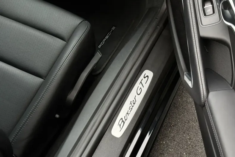 Porsche Boxster din 2024 cu 16.350 km - oferta POR195117 - foto 24