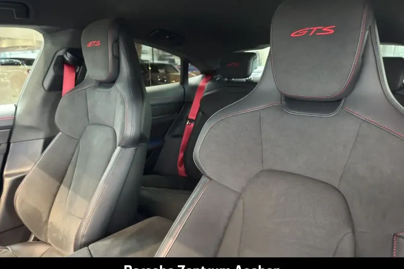 Porsche Taycan din 2023 cu 19.905 km - oferta POR195119 - foto 21
