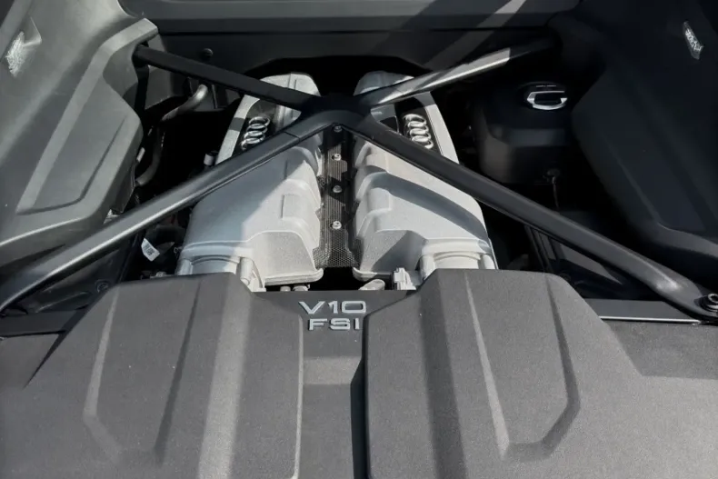 Audi R8 din 2024 cu 10.782 km - oferta AUD195126 - foto 15