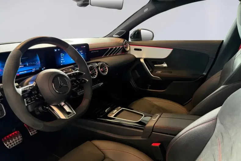 Mercedes-Benz CLA 35 AMG (Clasa CLA) din 2024 cu 29.286 km - oferta MER195144 - foto 8