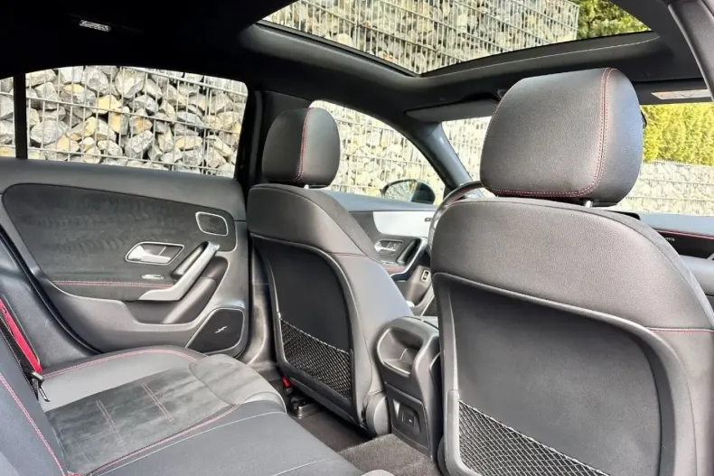 Mercedes-Benz A 35 AMG (Clasa A) din 2022 cu 57.681 km - oferta MER195149 - foto 25