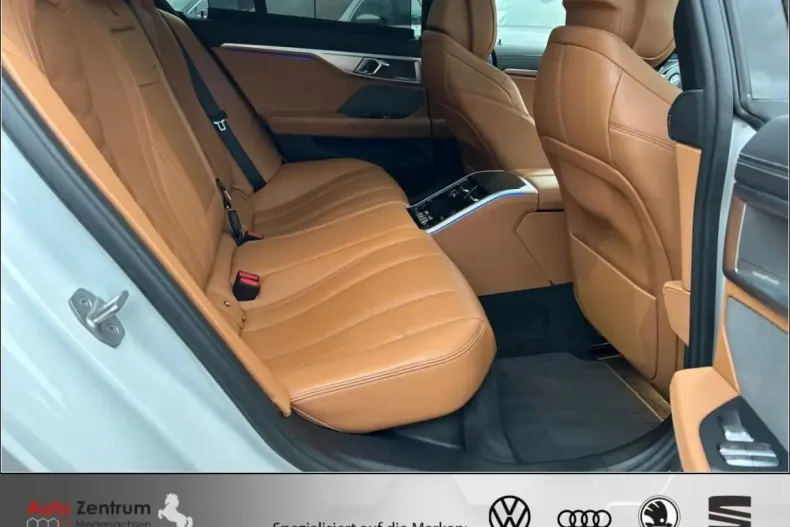 BMW M850 (Seria 8) din 2022 cu 86.018 km - oferta BMW195155 - foto 15