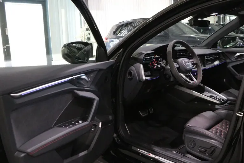 Audi RS3 din 2024 cu 9.000 km - oferta AUD195156 - foto 14