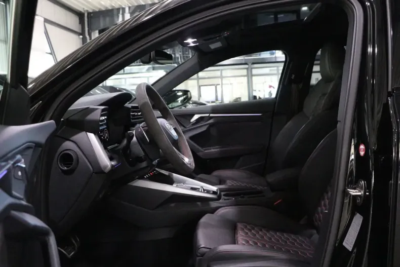 Audi RS3 din 2024 cu 9.000 km - oferta AUD195156 - foto 18