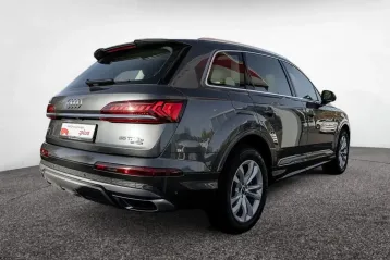 Audi Q7 din 2022 - oferta AUD195170