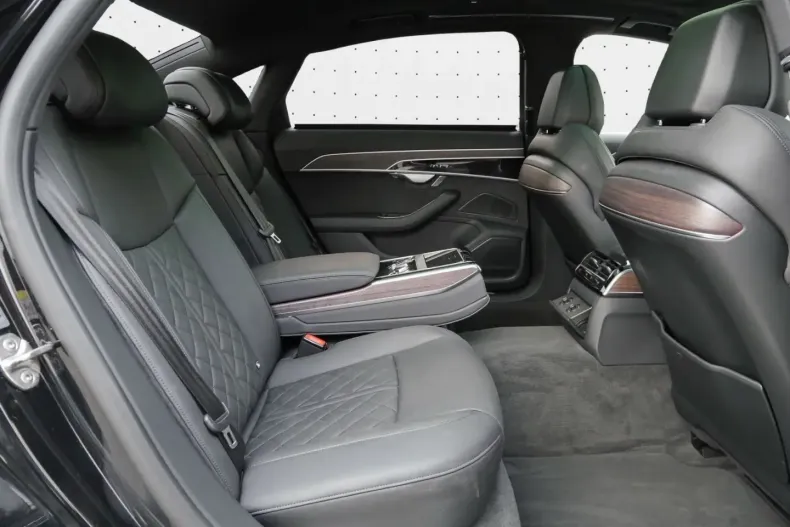 Audi A8 din 2022 cu 66.130 km - oferta AUD195172 - foto 15