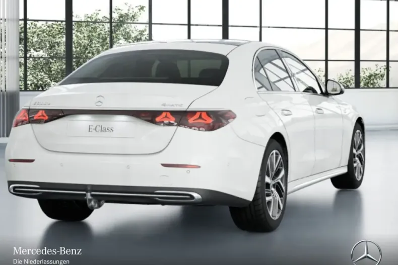 Mercedes-Benz E 300 (Clasa E) din 2025 cu 7.139 km - oferta MER195177 - foto 6