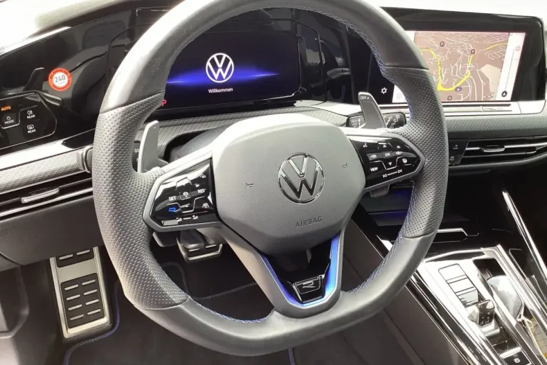 Volkswagen Golf din 2024 cu 14.350 km - oferta VOL195179 - foto 15