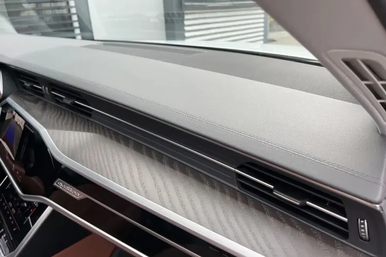 Audi A6 din 2022 cu 63.800 km - oferta AUD195180 - foto 36