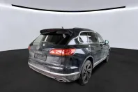 Volkswagen Touareg din 2023 cu 94.670 km - oferta VOL195183 - foto 3