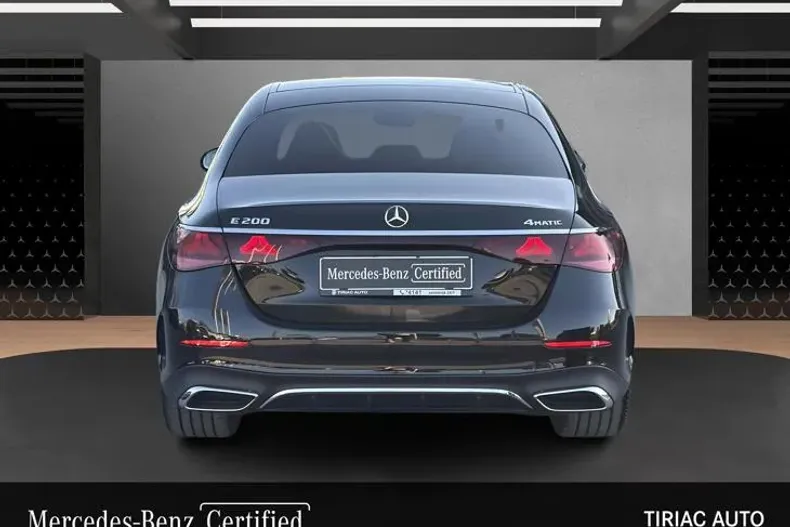 Mercedes-Benz E din 2024 cu 10.470 km - oferta MER195184 - foto 5