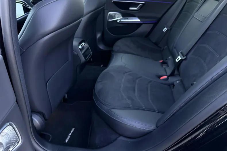 Mercedes-Benz E din 2024 cu 10.470 km - oferta MER195184 - foto 13