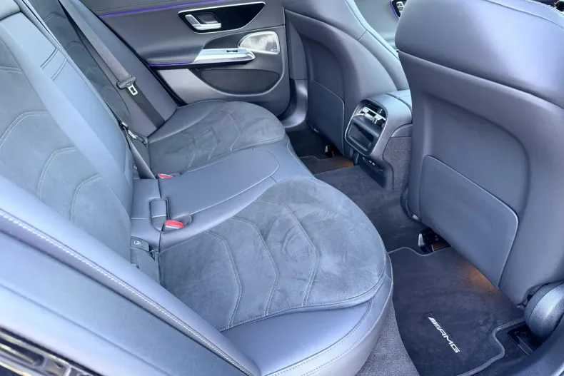 Mercedes-Benz E din 2024 cu 10.470 km - oferta MER195184 - foto 14