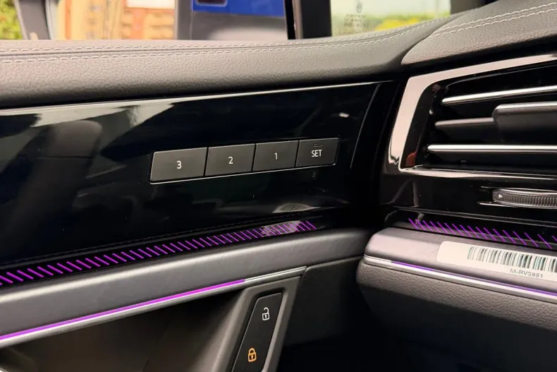 Volkswagen Touareg din 2025 cu 25.000 km - oferta VOL195186 - foto 7