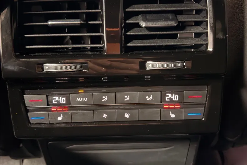 Volkswagen Touareg din 2025 cu 25.000 km - oferta VOL195186 - foto 30