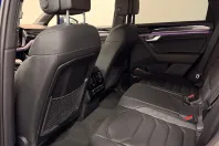 Volkswagen Touareg din 2025 cu 25.000 km - oferta VOL195186 - foto 32
