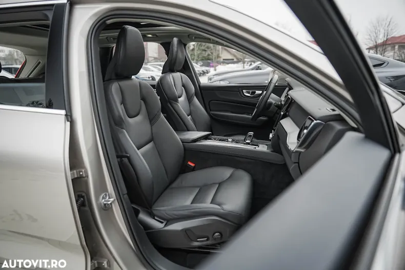 Volvo XC60 din 2023 cu 115.150 km - oferta VOL195191 - foto 17