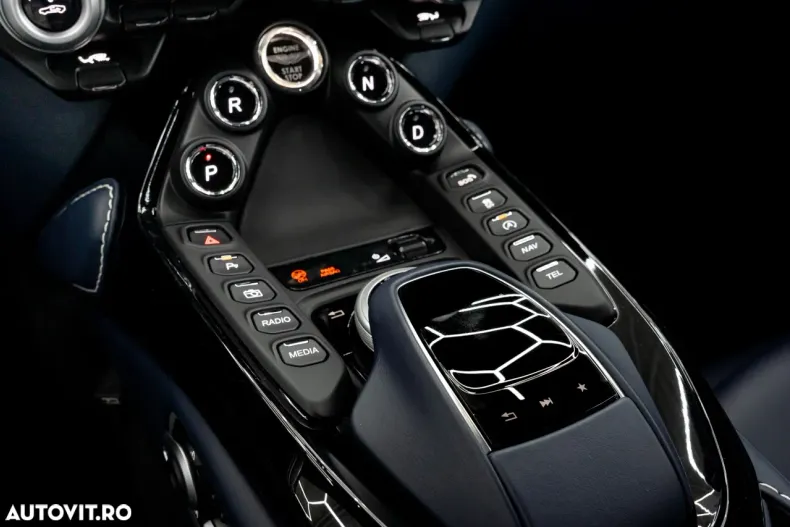 Aston Martin V8 Vantage din 2022 cu 20.000 km - oferta AST195197 - foto 35