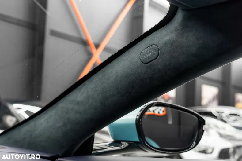 Aston Martin V8 Vantage din 2022 cu 20.000 km - oferta AST195197 - foto 37