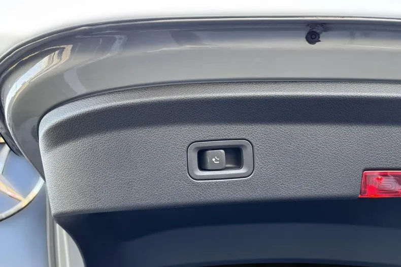 Mercedes-Benz GLE Coupe din 2025 cu 12.300 km - oferta MER195208 - foto 26