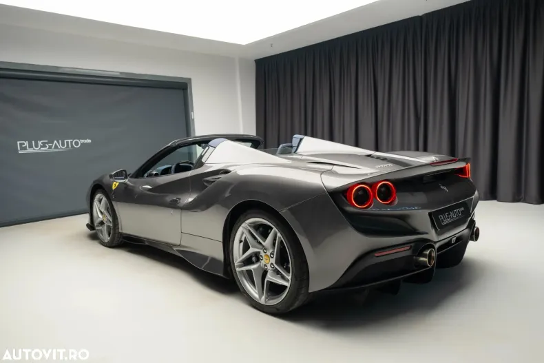 Ferrari F8 din 2021 cu 16.000 km - oferta FER195210 - foto 3