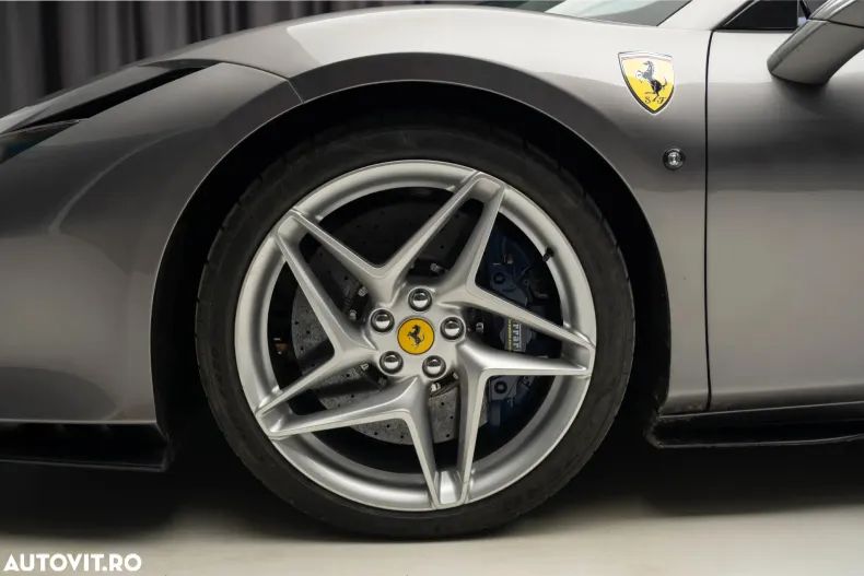 Ferrari F8 din 2021 cu 16.000 km - oferta FER195210 - foto 33