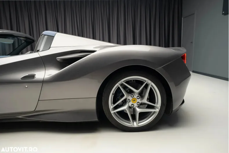 Ferrari F8 din 2021 cu 16.000 km - oferta FER195210 - foto 34