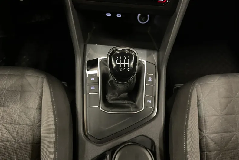 Volkswagen Tiguan din 2023 cu 43.615 km - oferta VOL195215 - foto 26
