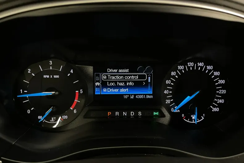 Ford Mondeo din 2021 cu 43.951 km - oferta FOR195217 - foto 26