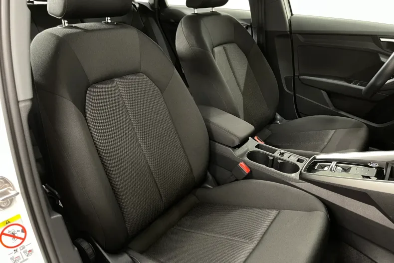 Audi A3 din 2022 cu 53.123 km - oferta AUD195218 - foto 9