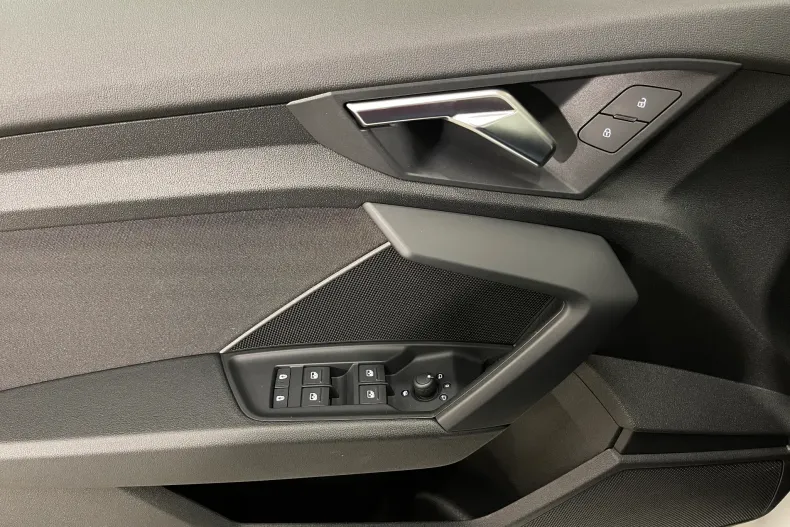 Audi A3 din 2022 cu 53.123 km - oferta AUD195218 - foto 20