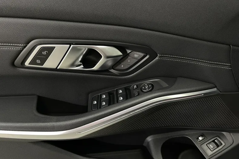 BMW 320e (Seria 3) din 2022 cu 148.582 km - oferta BMW195225 - foto 27