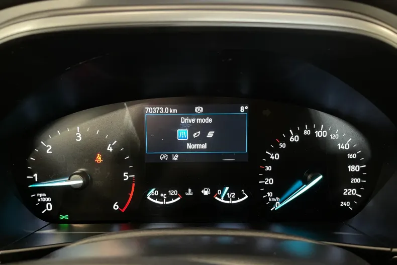Ford Focus din 2022 cu 70.373 km - oferta FOR195227 - foto 22