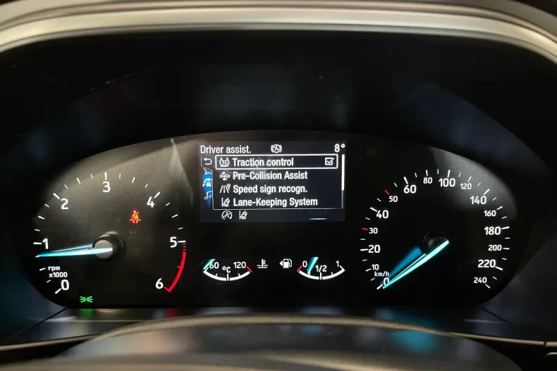 Ford Focus din 2022 cu 70.373 km - oferta FOR195227 - foto 23