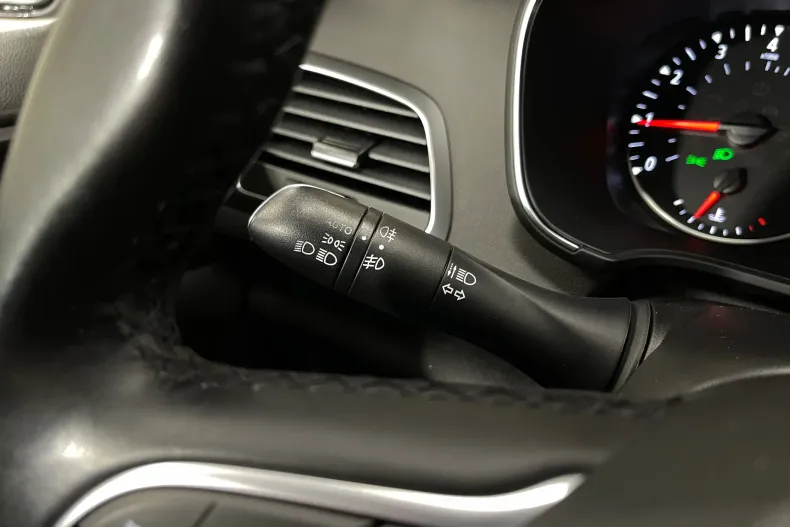 Renault Megane din 2021 cu 79.145 km - oferta REN195228 - foto 21