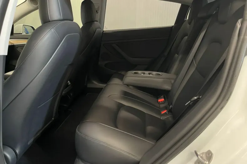 Tesla Model 3 din 2021 cu 45.293 km - oferta TES195229 - foto 12