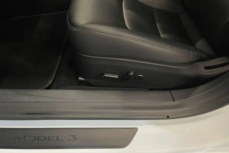 Tesla Model 3 din 2021 cu 45.293 km - oferta TES195229 - foto 26