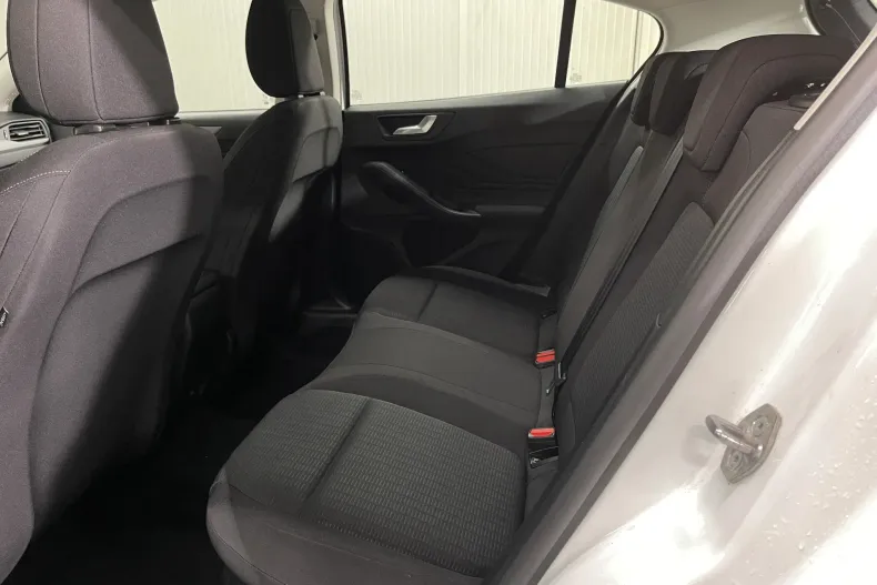 Ford Focus din 2021 cu 108.935 km - oferta FOR195230 - foto 11