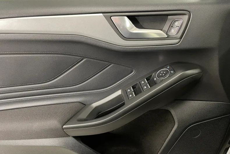 Ford Focus din 2021 cu 108.935 km - oferta FOR195230 - foto 20