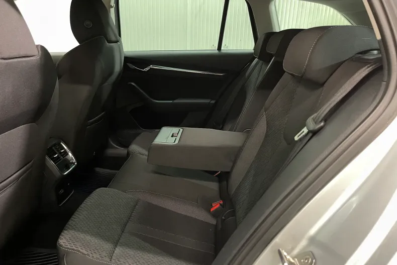 Skoda Octavia din 2021 cu 105.737 km - oferta SKO195232 - foto 12