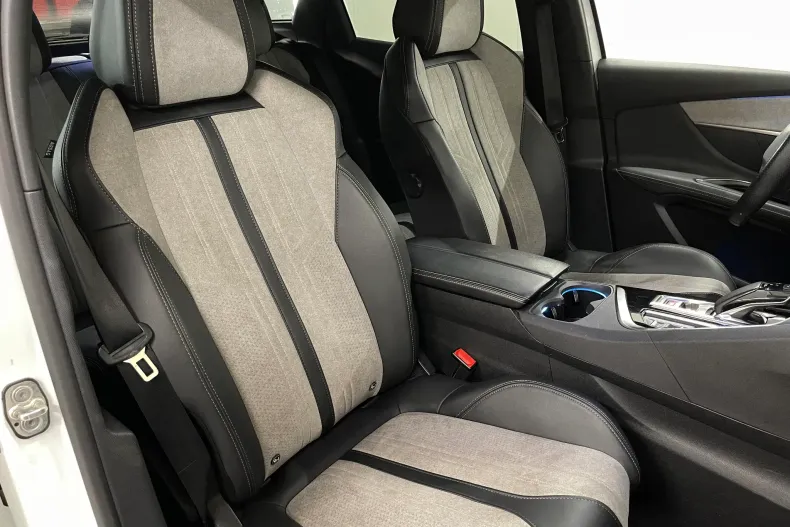 Peugeot 3008 din 2021 cu 117.987 km - oferta PEU195233 - foto 10