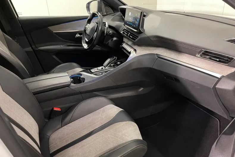 Peugeot 3008 din 2021 cu 117.987 km - oferta PEU195233 - foto 11