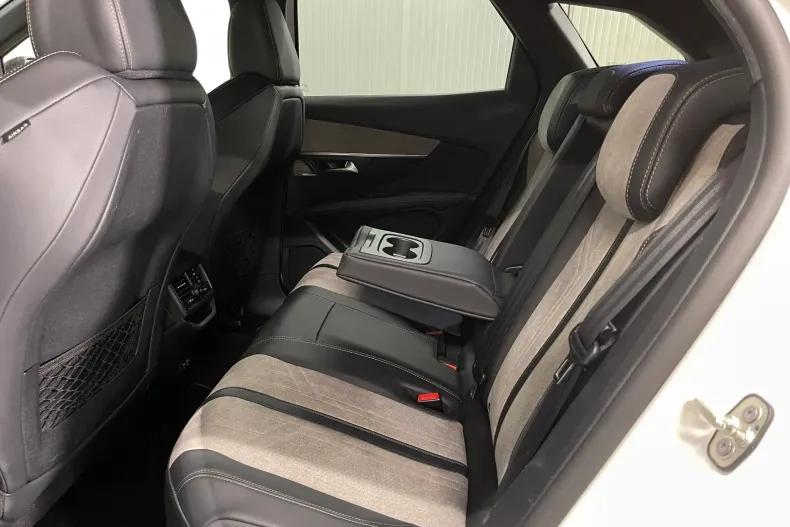 Peugeot 3008 din 2021 cu 117.987 km - oferta PEU195233 - foto 12