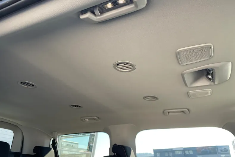 Volkswagen Caravelle din 2025 cu 1 km - oferta VOL195237 - foto 16