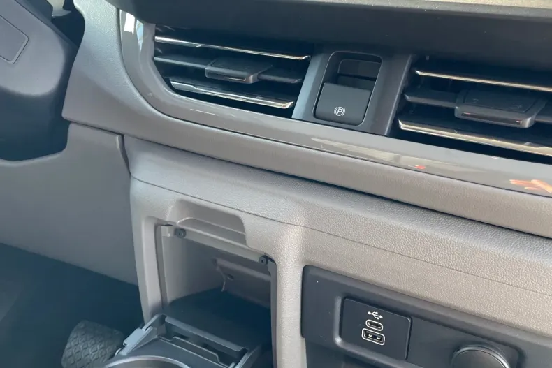 Volkswagen Caravelle din 2025 cu 1 km - oferta VOL195237 - foto 22