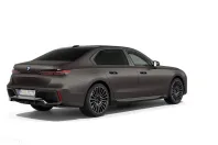 BMW 750e (Seria 7) din 2026 cu 1 km - oferta BMW195245 - foto 2