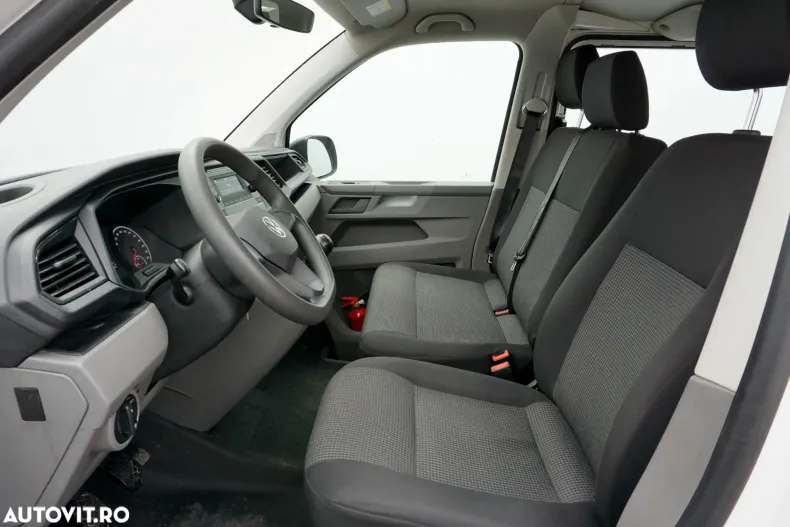 Volkswagen Transporter din 2024 cu 81.574 km - oferta VOL195248 - foto 15
