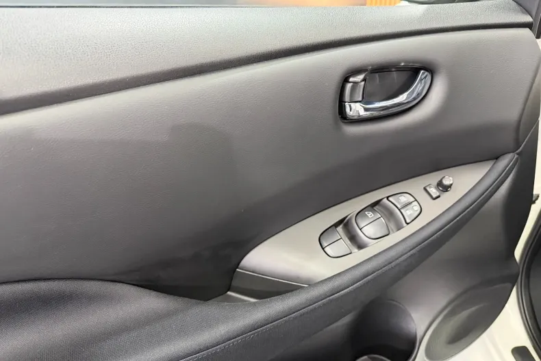 Nissan Leaf din 2022 cu 35.216 km - oferta NIS195253 - foto 21